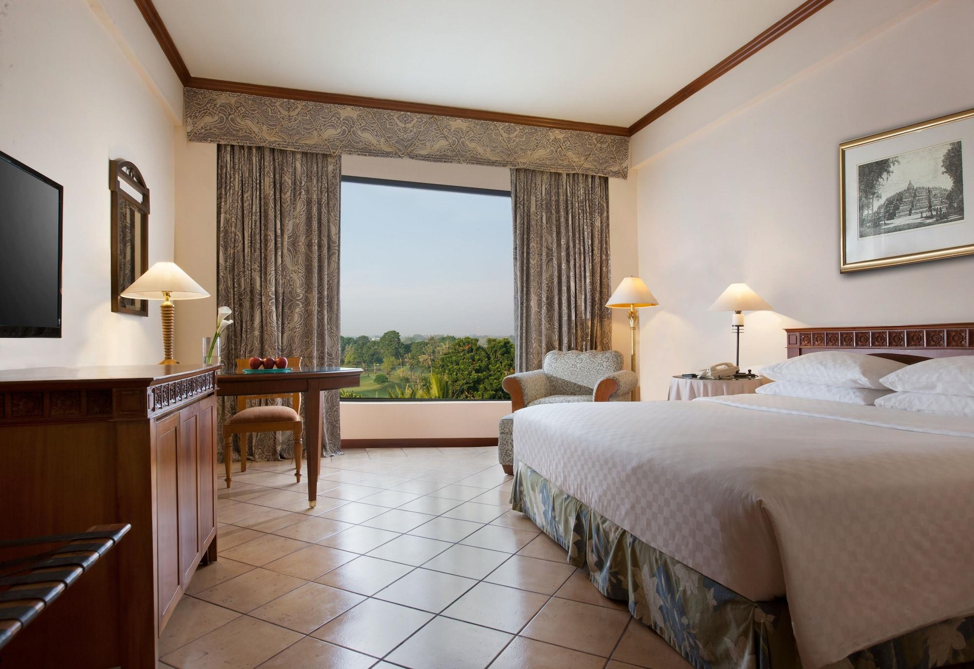 Hyatt Regency Yogyakarta Hotel Слеман Екстериор снимка A room at the hotel