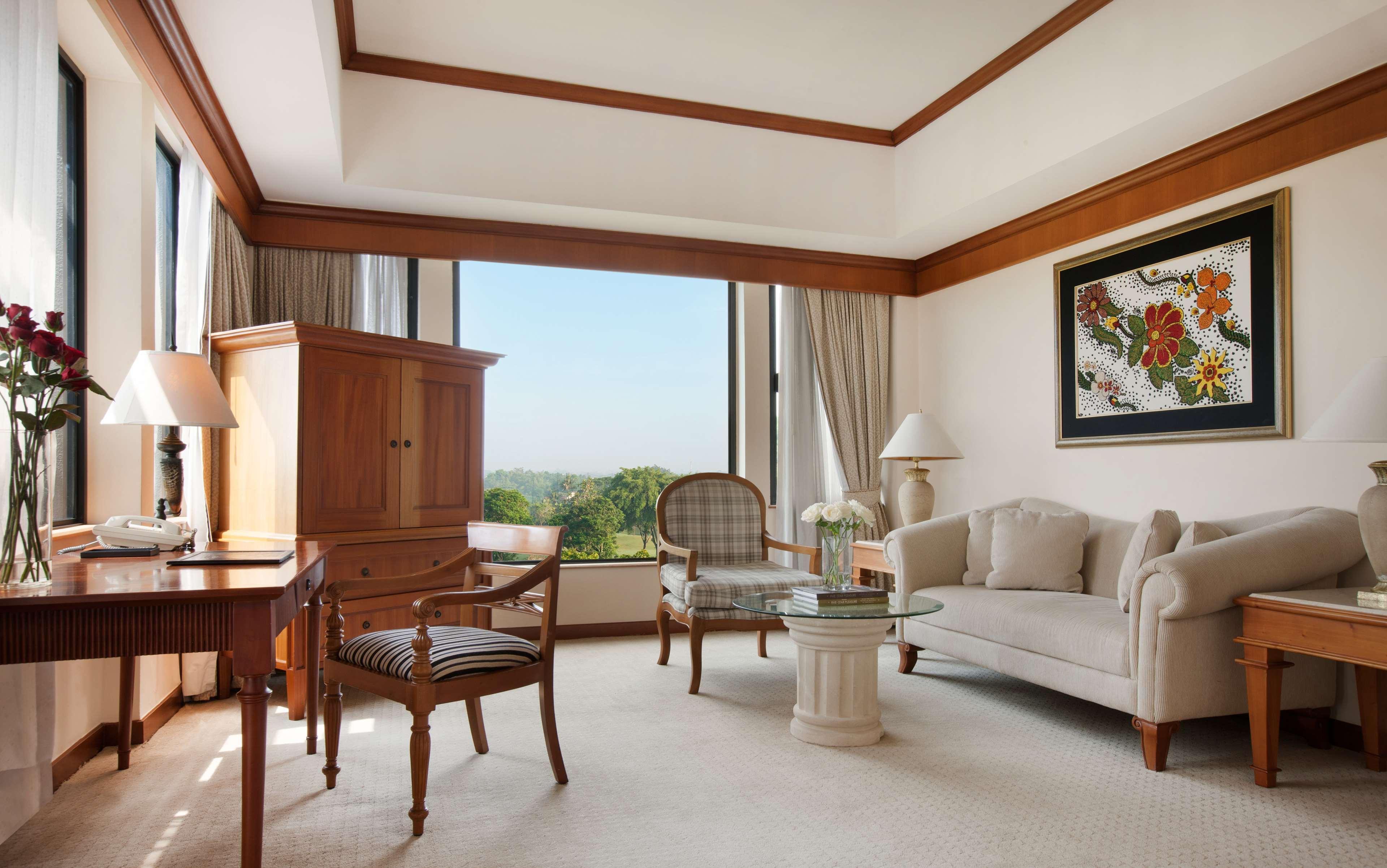 Hyatt Regency Yogyakarta Hotel Слеман Екстериор снимка A suite at the Taj Mahal Palace, Mumbai
