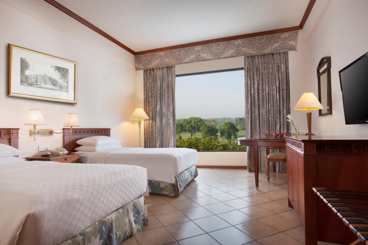Hyatt Regency Yogyakarta Hotel Слеман Екстериор снимка A room at the hotel