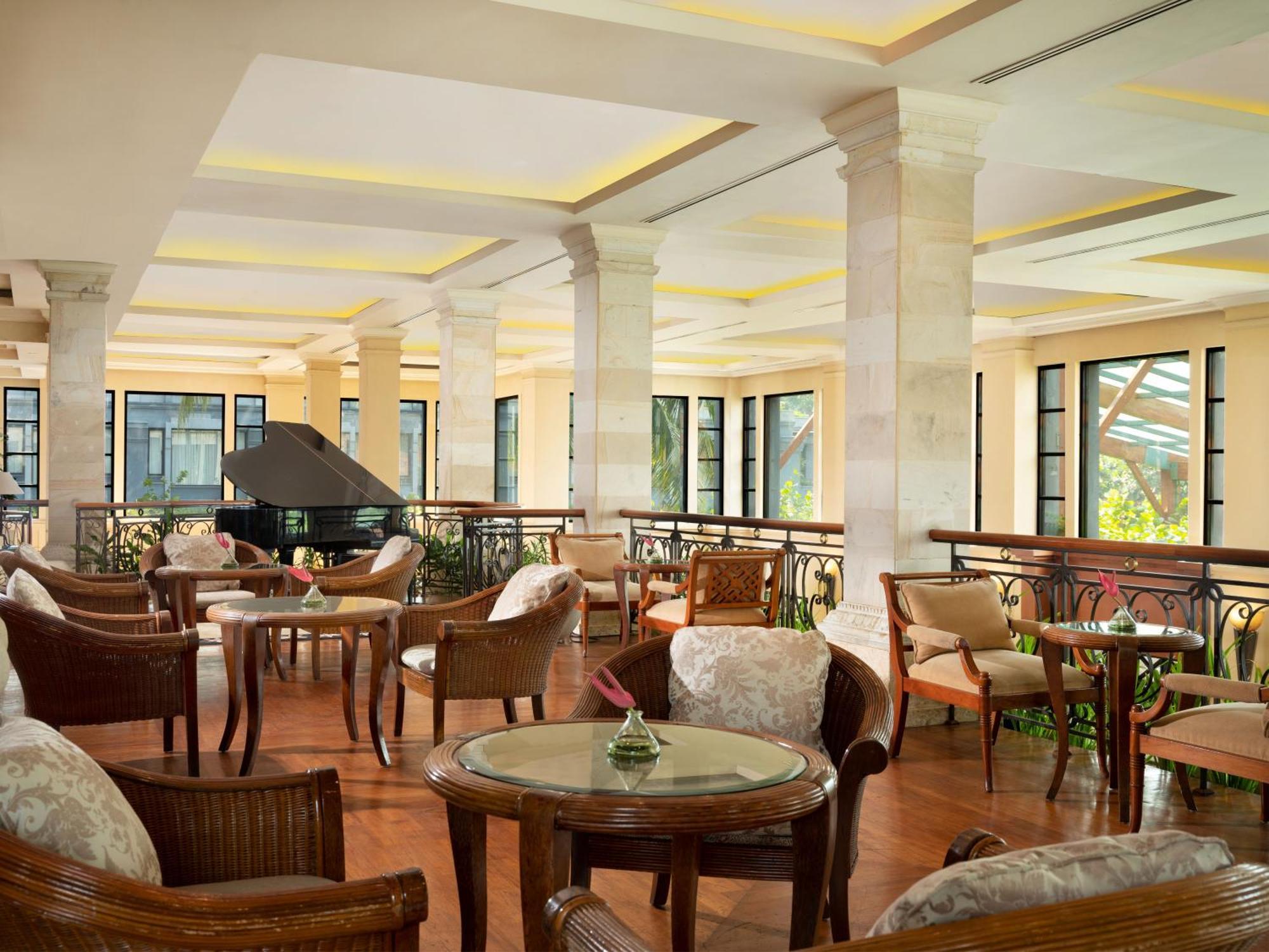 Hyatt Regency Yogyakarta Hotel Слеман Екстериор снимка The lobby